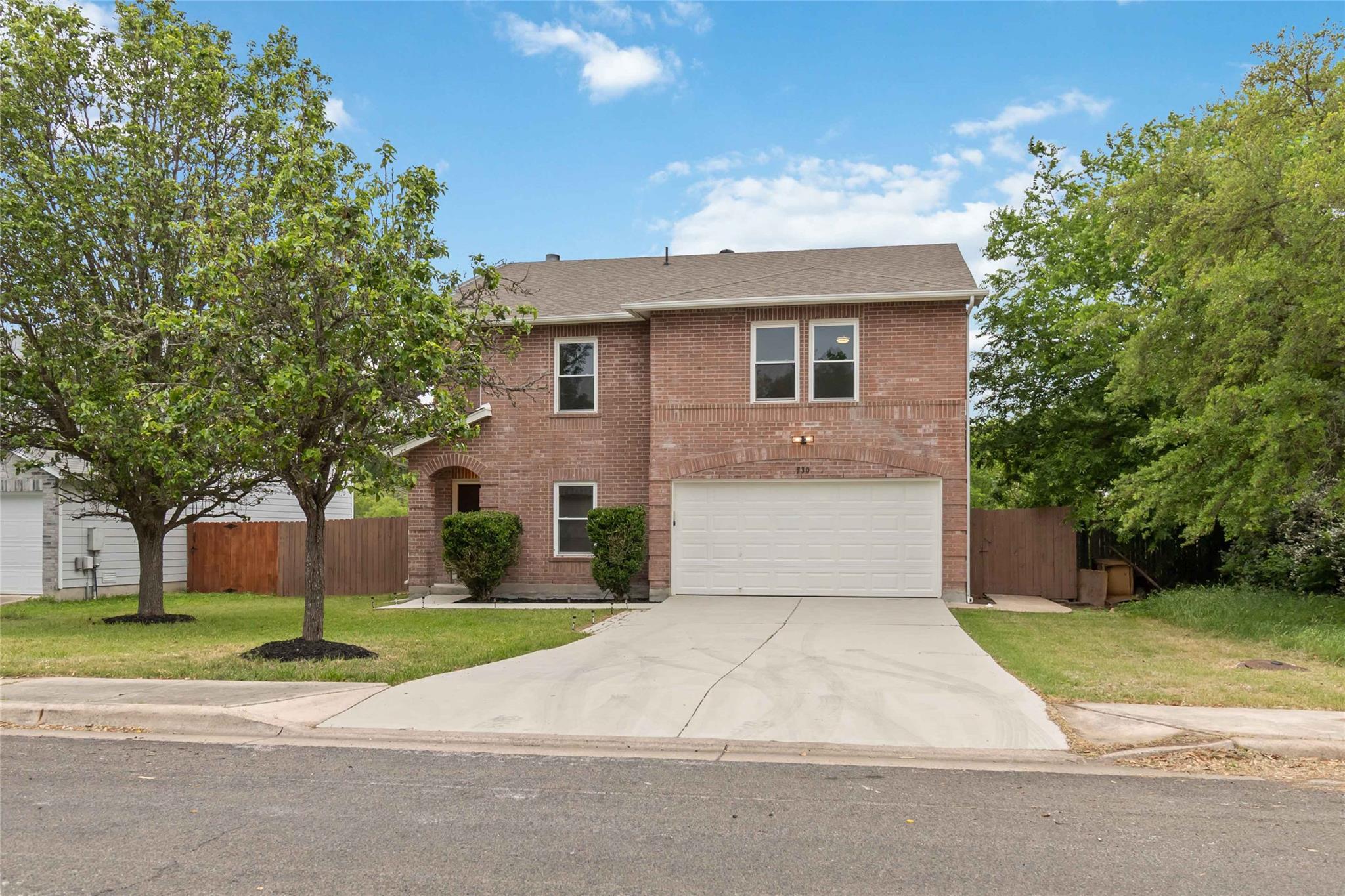 530 Whispering Hollow DR