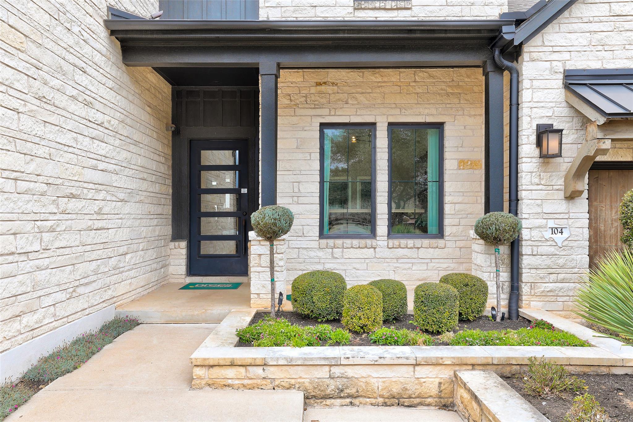 104 Barefoot Park LN