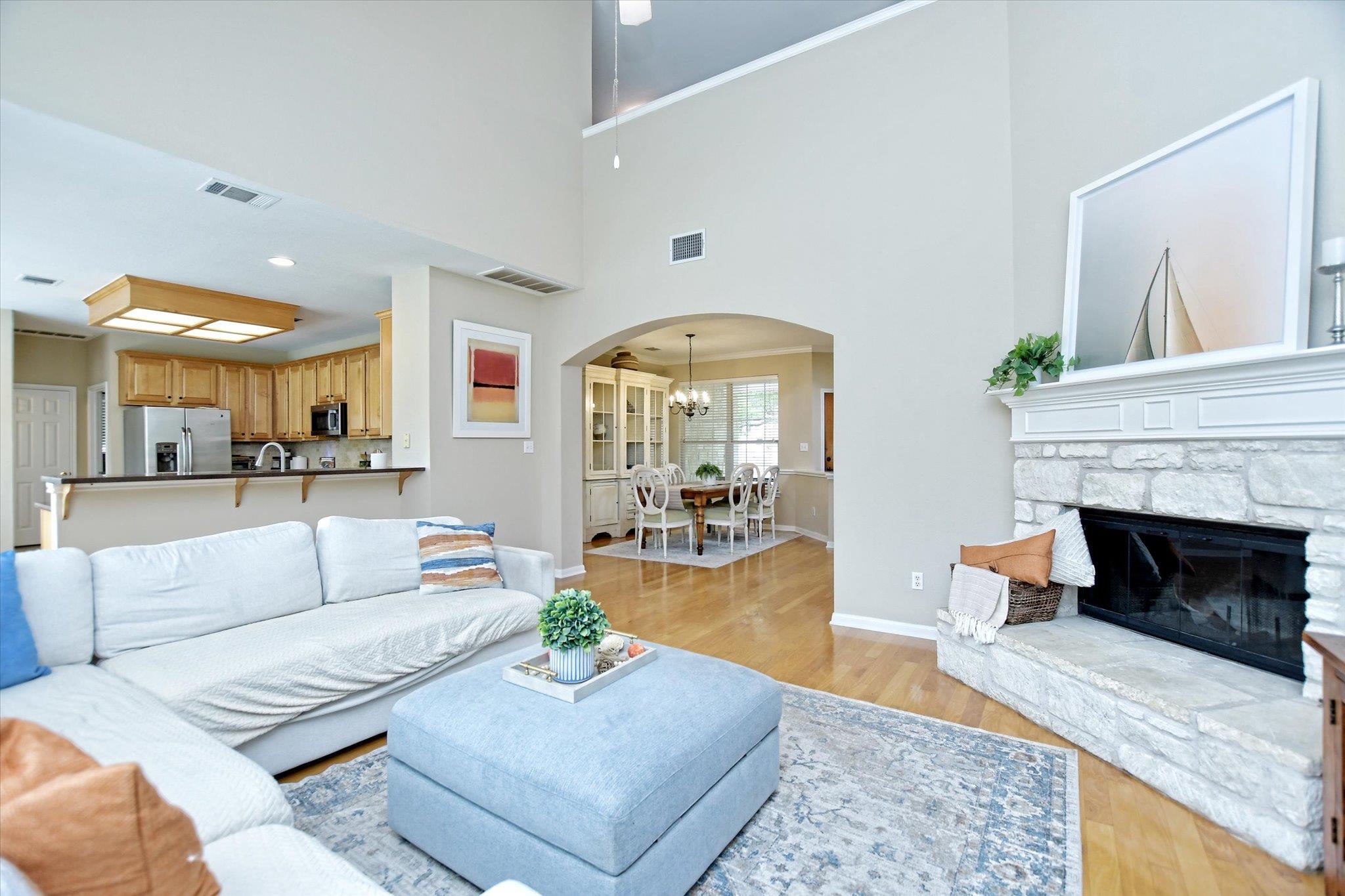 2012 Wood Glen DR
