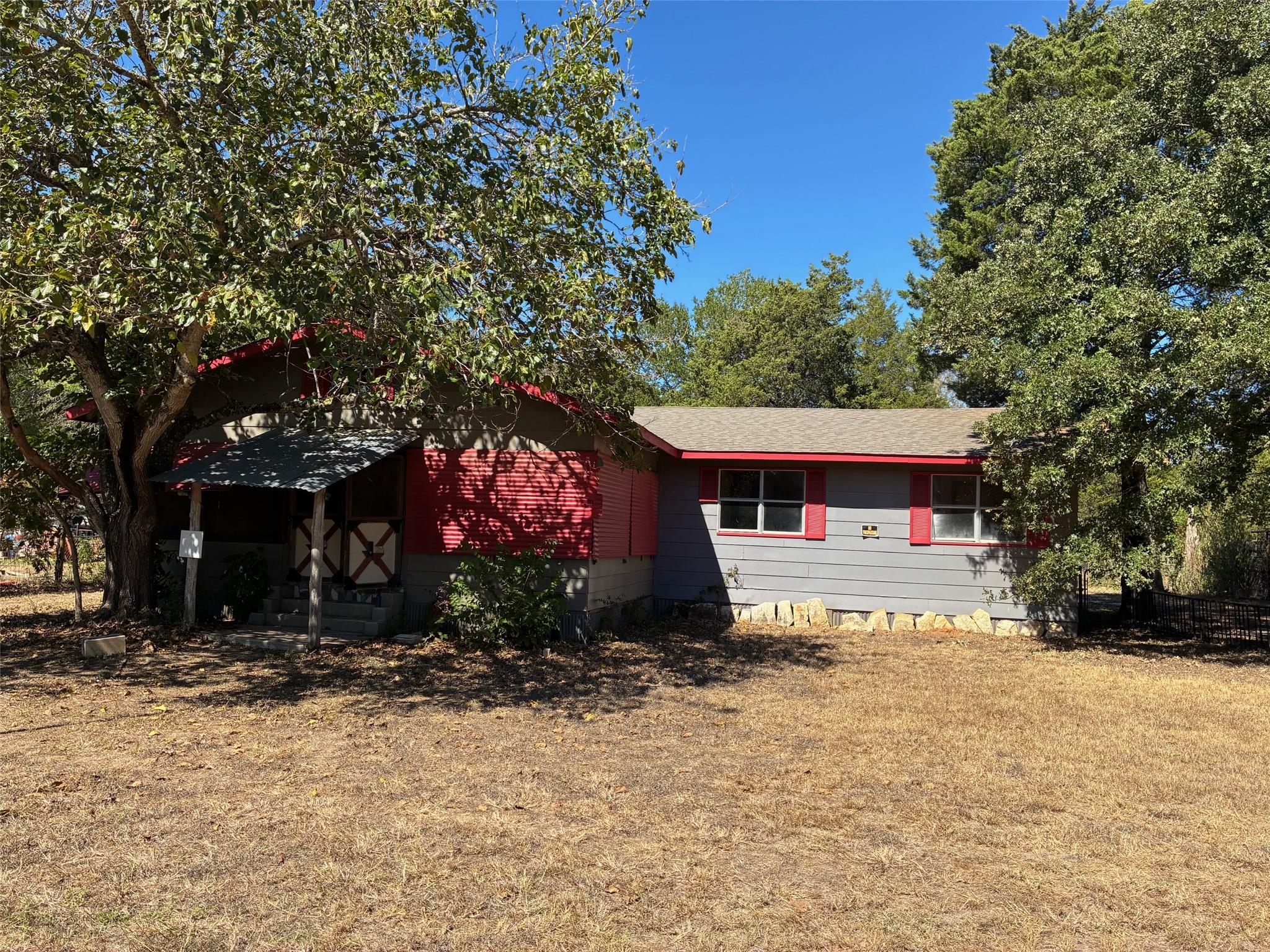 116 Flaming Oak DR