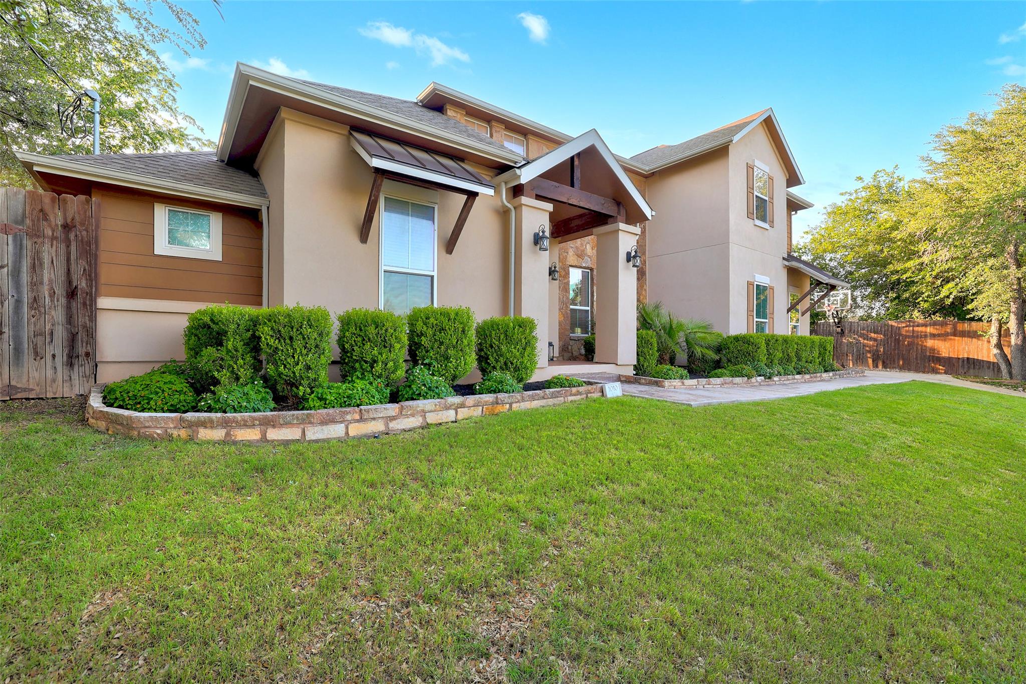 1010 Canyon Edge DR