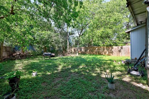 Tiny photo for 2909 E 5th ST, Austin, TX 78702 (MLS # 2921475)