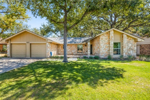 Photo of 4602 Trail Crest CIR, Austin, TX 78735 (MLS # 4999346)