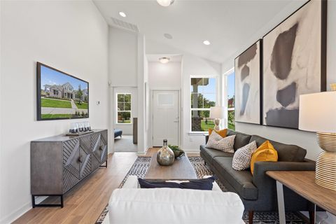 529A Burlington DR Buda TX 78610