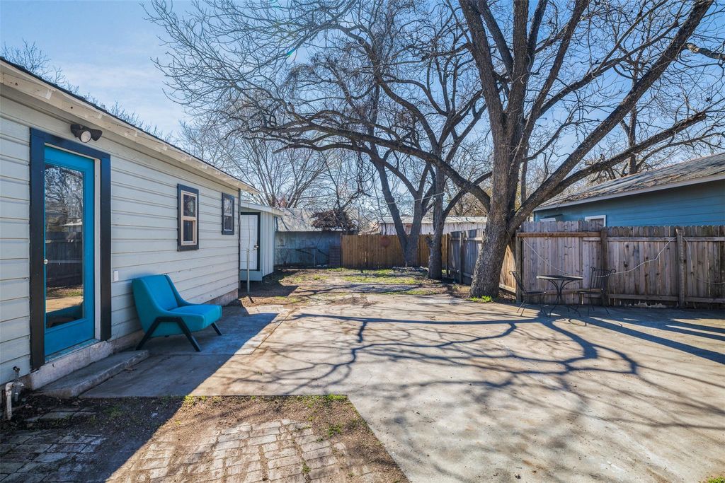 Photo of 1013 N Colorado ST, Lockhart, TX 78644 (MLS # 2655756)