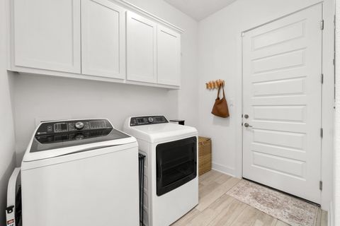 Tiny photo for 115 Beneteau DR #77, Austin, TX 78738 (MLS # 9127146)