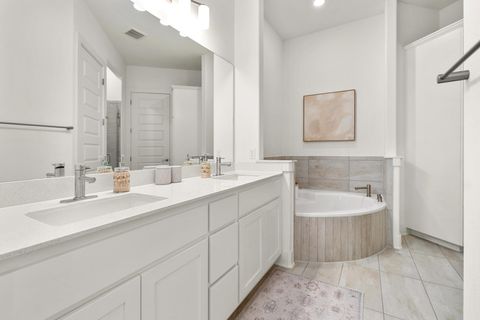 Tiny photo for 115 Beneteau DR #77, Austin, TX 78738 (MLS # 9127146)