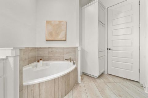 Tiny photo for 115 Beneteau DR #77, Austin, TX 78738 (MLS # 9127146)