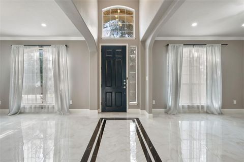 Photo of 7601 Crackling Creek DR, Austin, TX 78736 (MLS # 8565328)