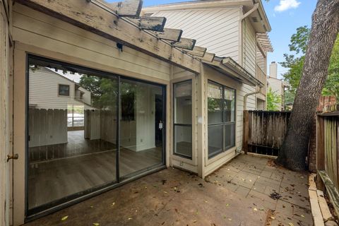 Tiny photo for 3801 Menchaca RD #6, Austin, TX 78704 (MLS # 6181616)