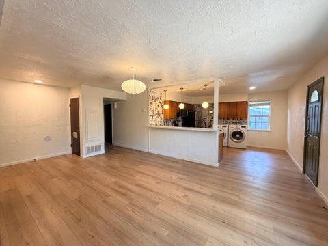 Photo of 4606 S 2nd ST, Austin, TX 78745 (MLS # 6125396)