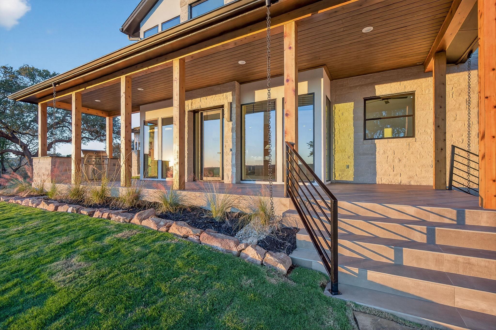 400 Emerald WAY