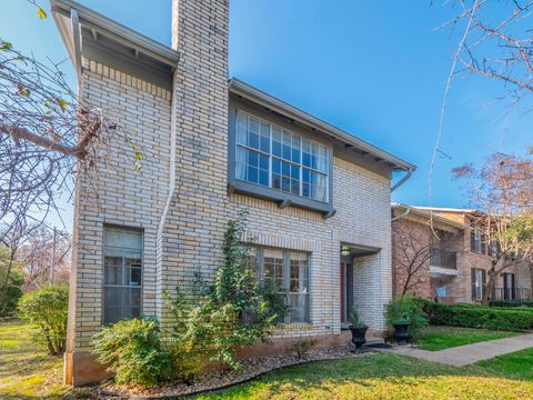 Tiny photo for 2110 Morley DR, Austin, TX 78752 (MLS # 7284139)