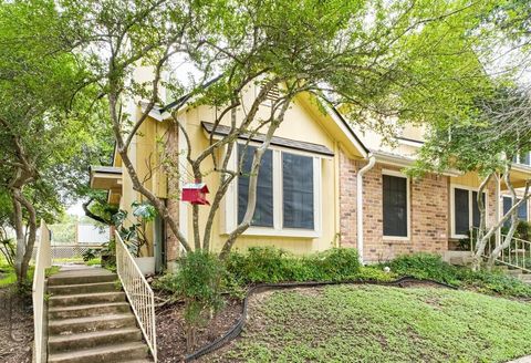 Photo of 11901 Swearingen DR #43-I, Austin, TX 78758 (MLS # 5188809)