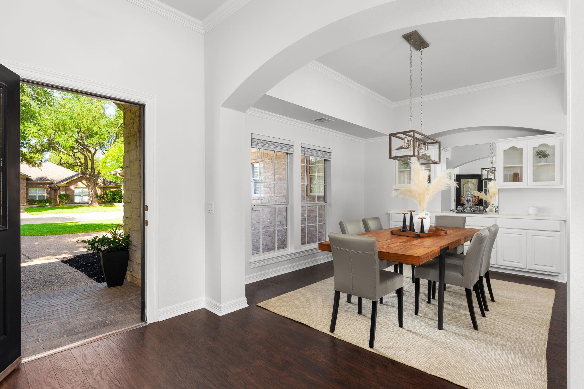 10833 Olympia Fields LOOP