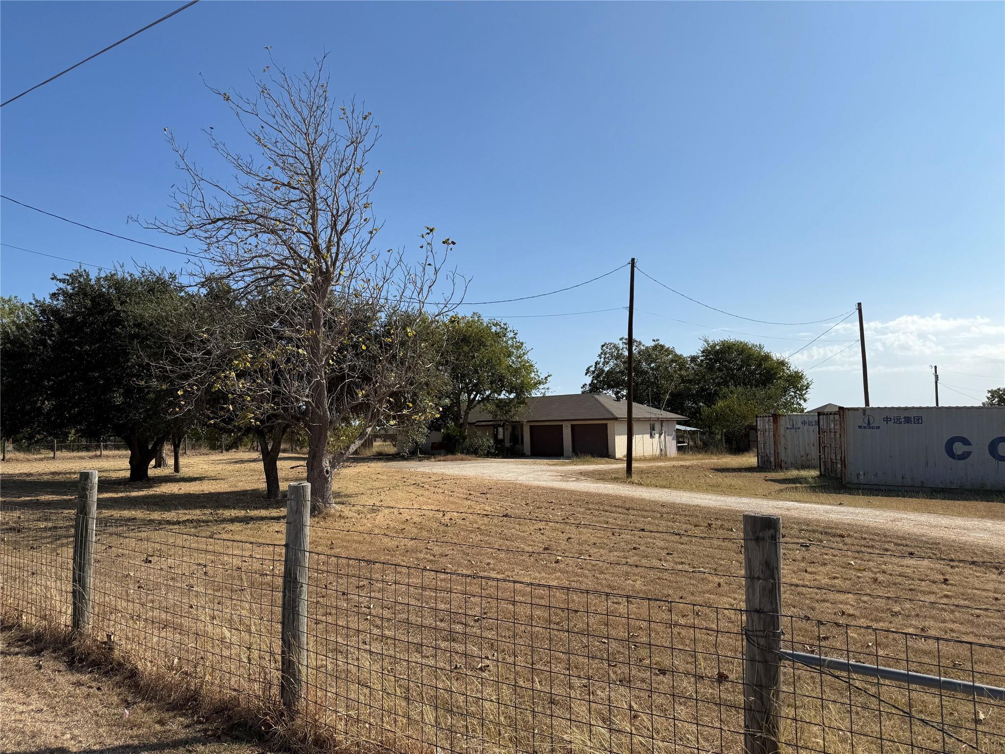 13200 IH 35 Highway