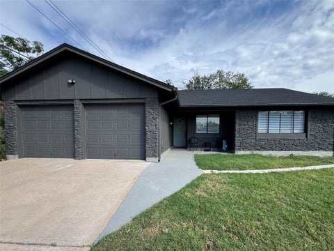 Photo of 7001 Watchwood DR, Austin, TX 78745 (MLS # 9165419)