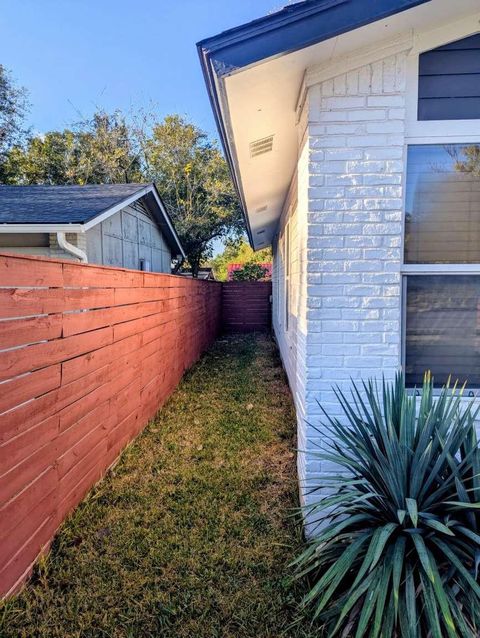 Tiny photo for 2317 Rockridge DR, Austin, TX 78744 (MLS # 4151916)
