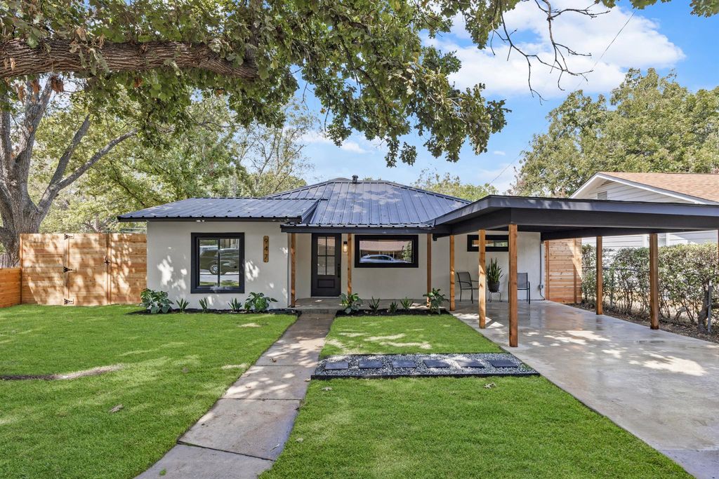 Photo of 947 Field ST, San Marcos, TX 78666 (MLS # 8216484)