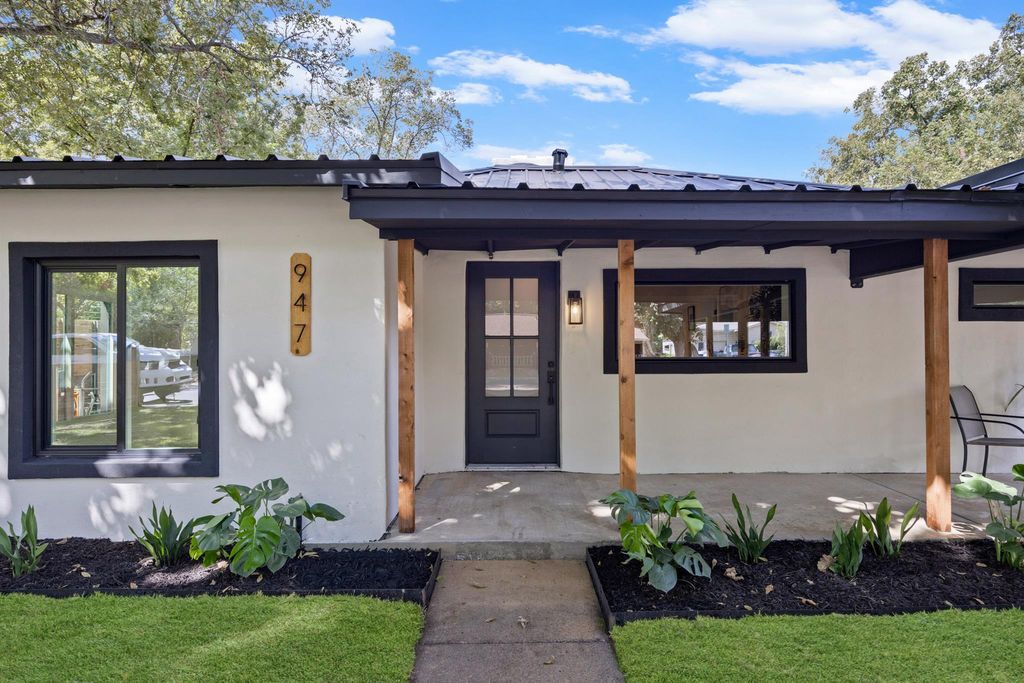 Photo of 947 Field ST, San Marcos, TX 78666 (MLS # 8216484)