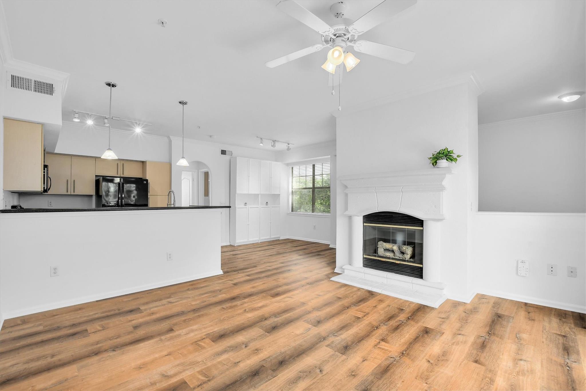 11203 Ranch Road 2222 RD 301