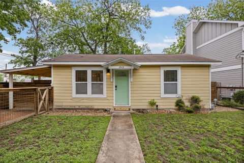 Photo of 2403 S 2nd ST, Austin, TX 78704 (MLS # 2810757)
