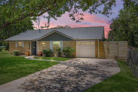 Photo of 6408 King George DR, Austin, TX 78745 (MLS # 4051595) Photo of 6408 King George DR, Austin, TX 78745 (MLS # 4051595)