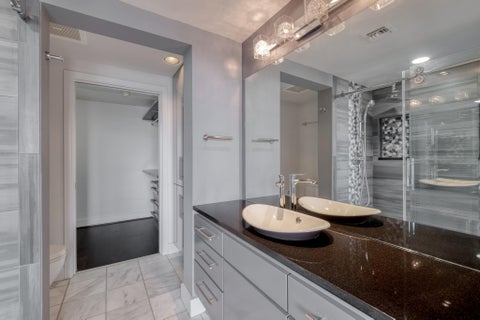 Tiny photo for 300 Bowie ST #1305, Austin, TX 78703 (MLS # 3967060)