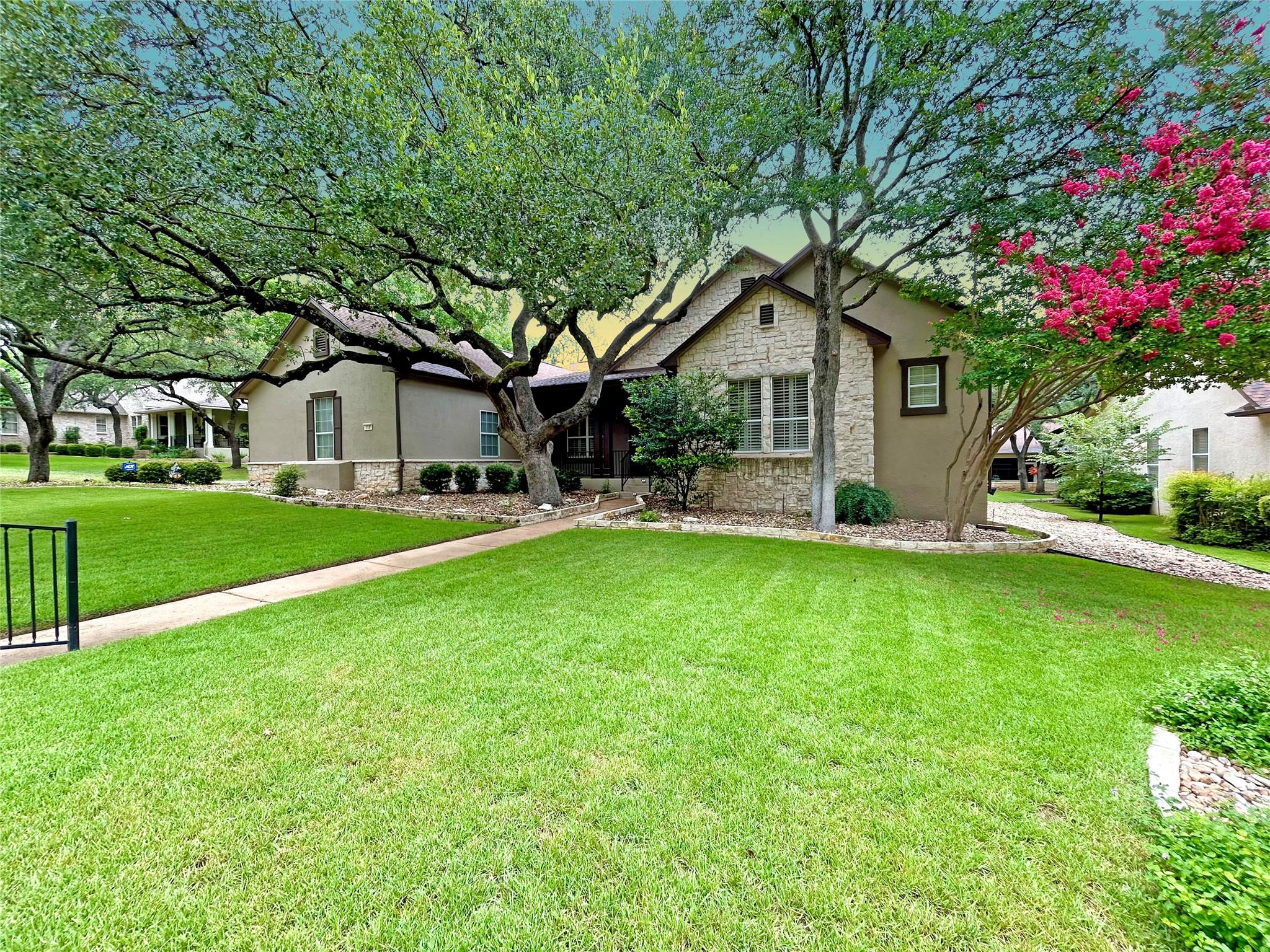 112 Hill Country DR