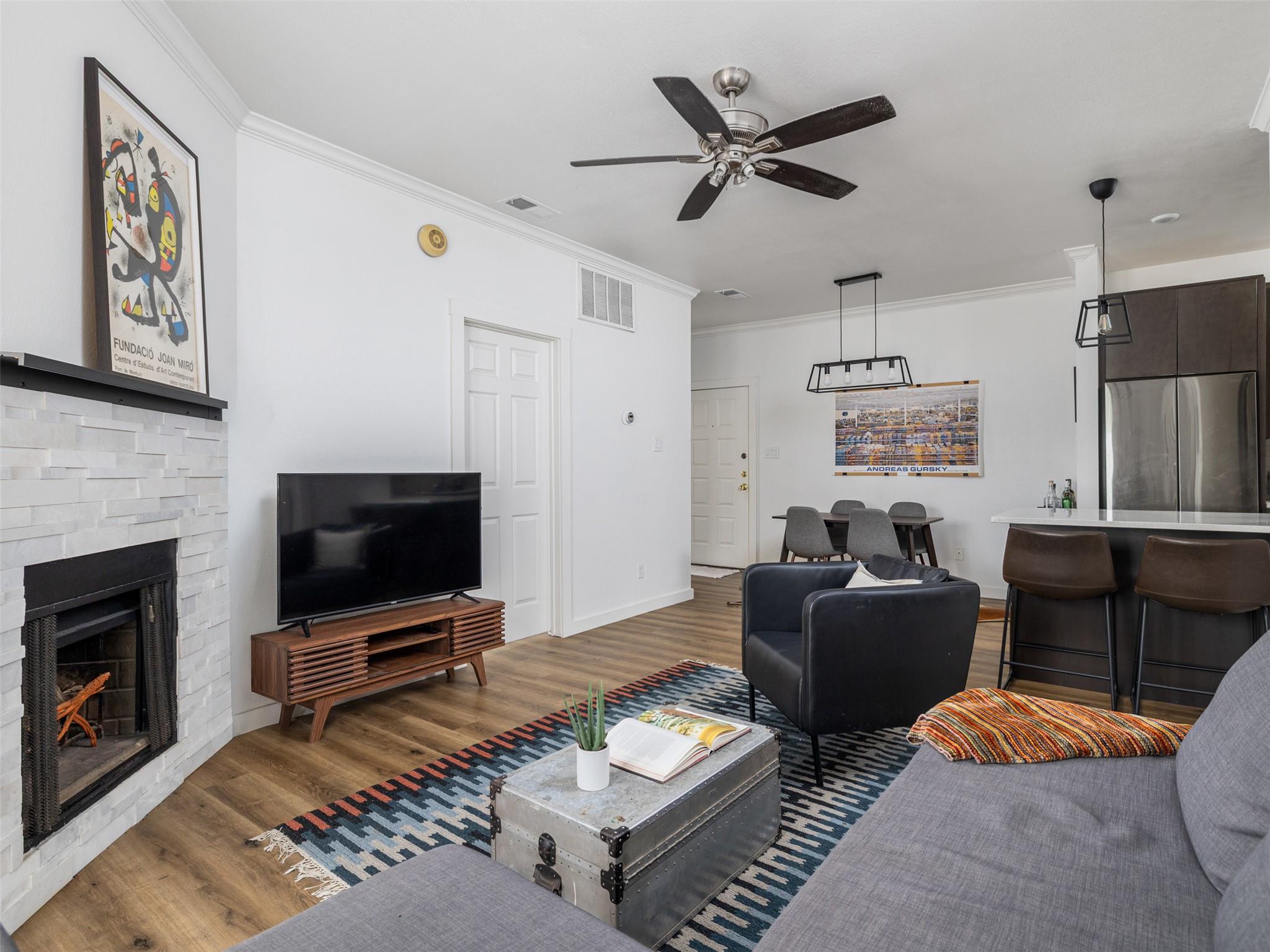 2509 Pearl ST 5