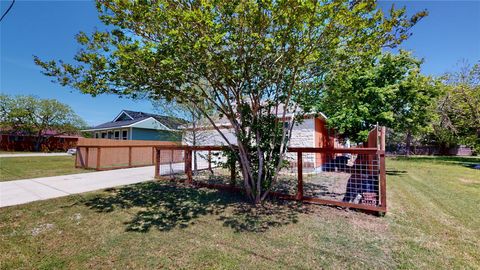 A home in Giddings