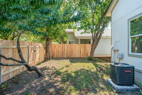 Tiny photo for 5911 Kevin Kelly PL, Austin, TX 78727 (MLS # 2882801)