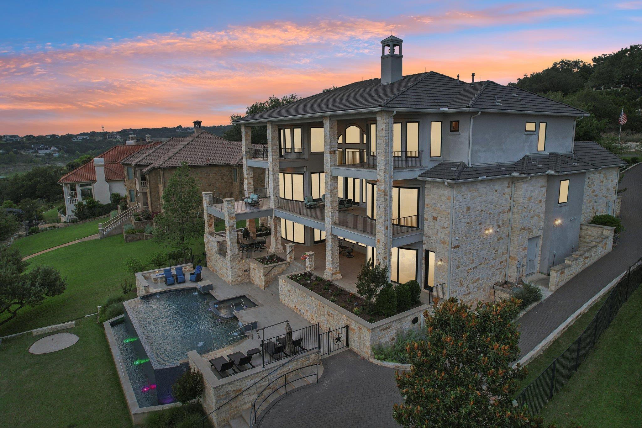 1353 Osprey Ridge LOOP
