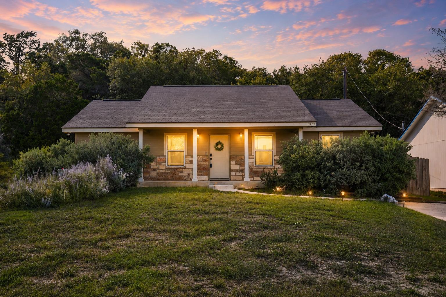 1427 Bonnyview DR