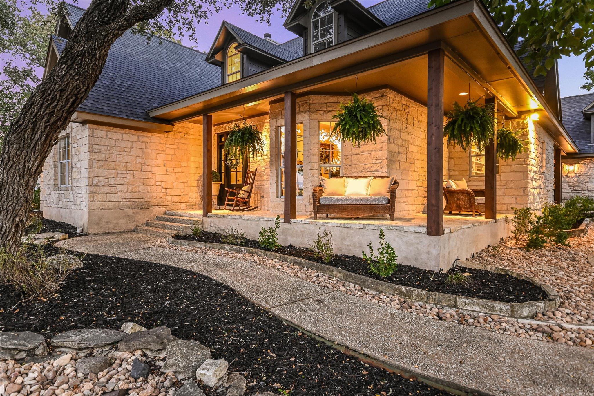 138 AUGUSTA DR