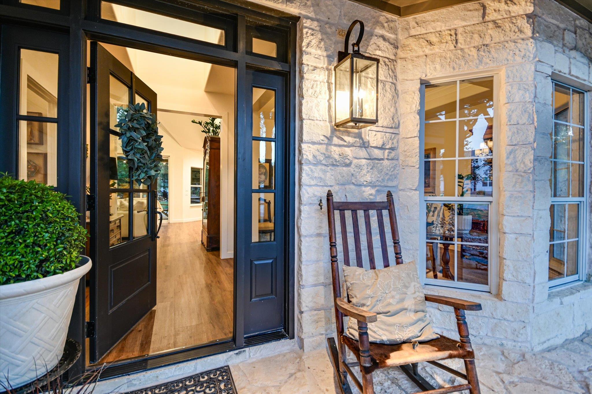 138 AUGUSTA DR