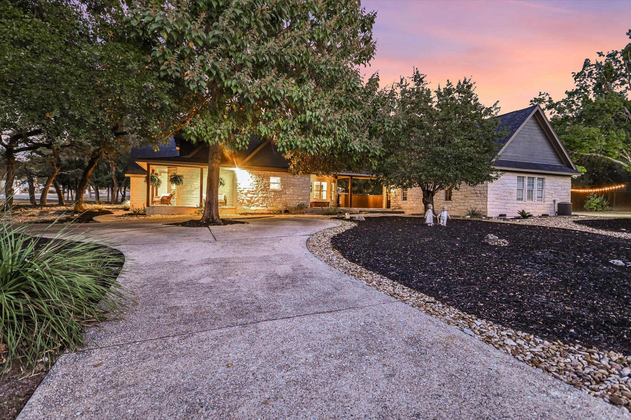 138 AUGUSTA DR