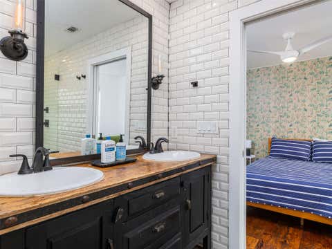Tiny photo for 1109 Angelina ST, Austin, TX 78702 (MLS # 5019517)