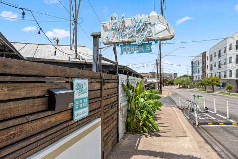 Tiny photo for 1008 Muse LN, Austin, TX 78702 (MLS # 7653595)