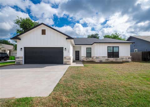 Photo of 108 W Keomuku LN, Bastrop, TX 78602 (MLS # 8897529)