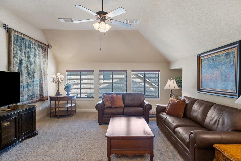 3806 Avery Woods LN