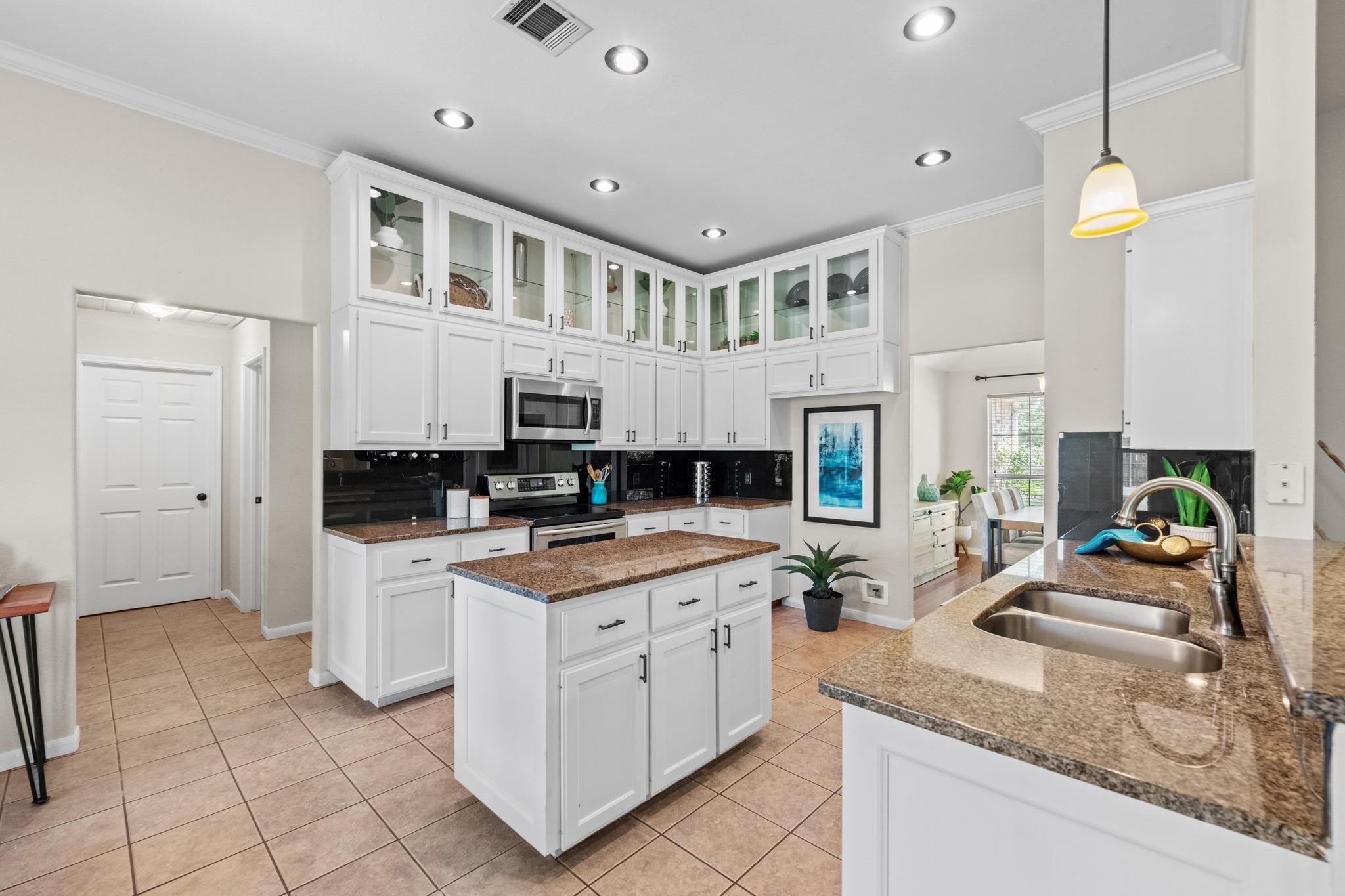 106 Guadalupe DR
