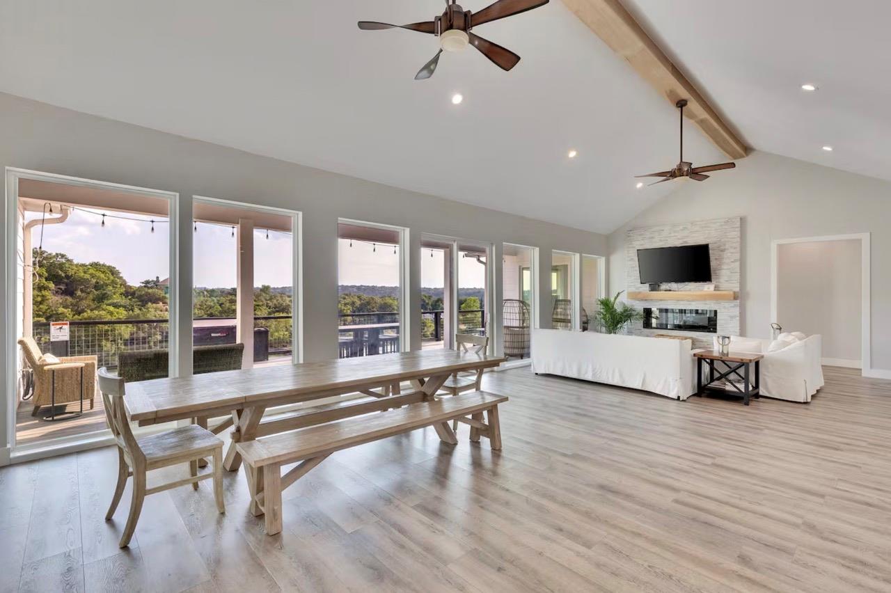 16323 Lake LOOP