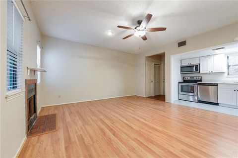 Photo of 706 W 22nd ST #202, Austin, TX 78705 (MLS # 3434309)