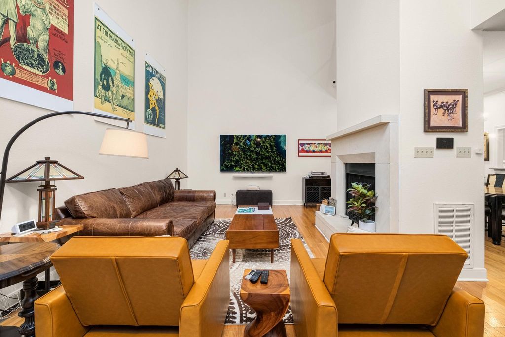 Photo of 902 W 18th ST #B, Austin, TX 78701 (MLS # 9172085)