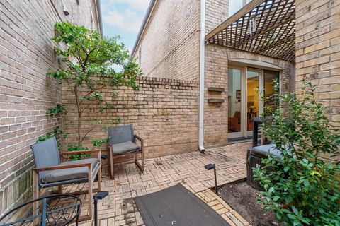 Tiny photo for 902 W 18th ST #B, Austin, TX 78701 (MLS # 9172085)