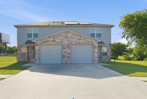 Photo of 2813 Leroy CIR #B, Killeen, TX 76542 (MLS # 8808529)