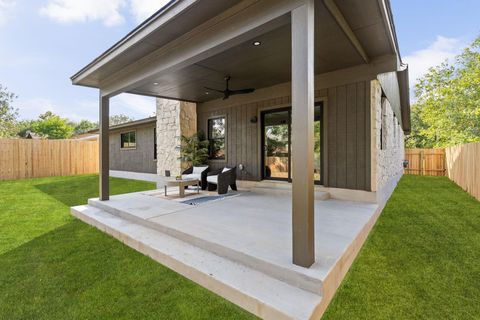 Tiny photo for 8115 Seminary Ridge DR, Austin, TX 78745 (MLS # 7252175)