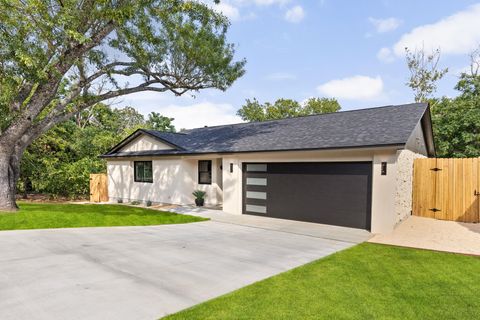 Tiny photo for 8115 Seminary Ridge DR, Austin, TX 78745 (MLS # 7252175)