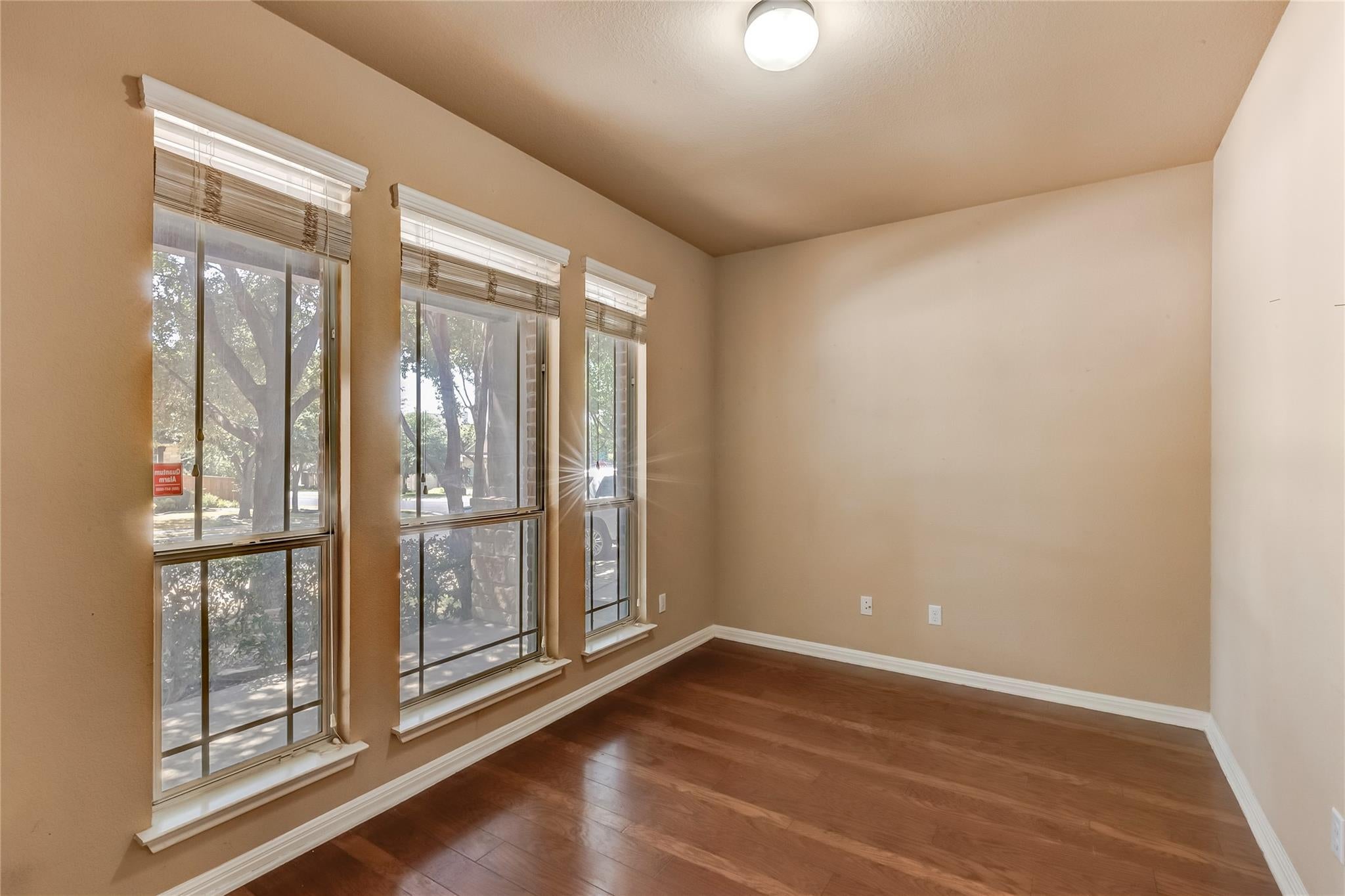 2102 Reston CV